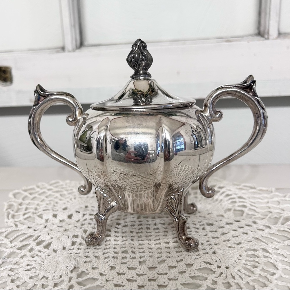 Vintage Sheridan Silver Co. silver-on-copper Sugar Bowl Mid Century‎ 1940-50’s